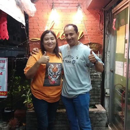 Hostel Lucky House Chiang Mai Exterior foto